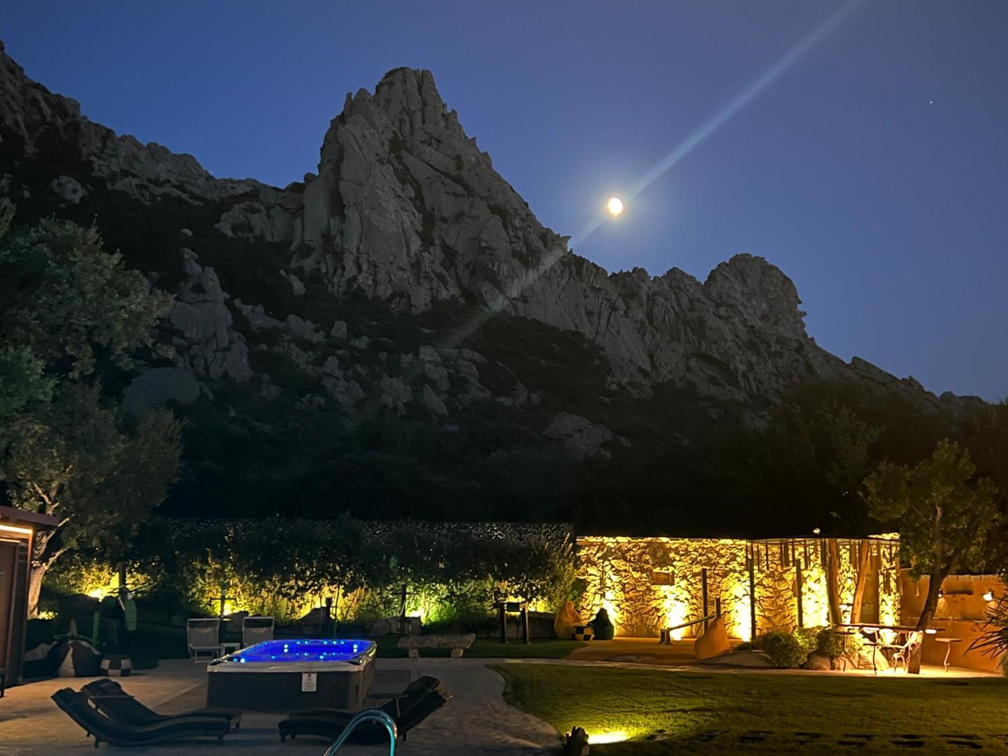 Antica Fonte Holiday Homes San Pantaleo Exterior foto