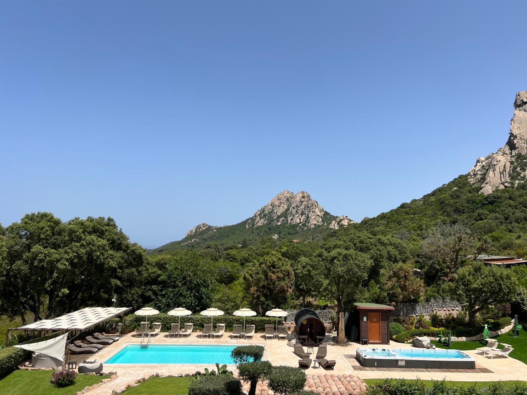 Antica Fonte Holiday Homes San Pantaleo Exterior foto
