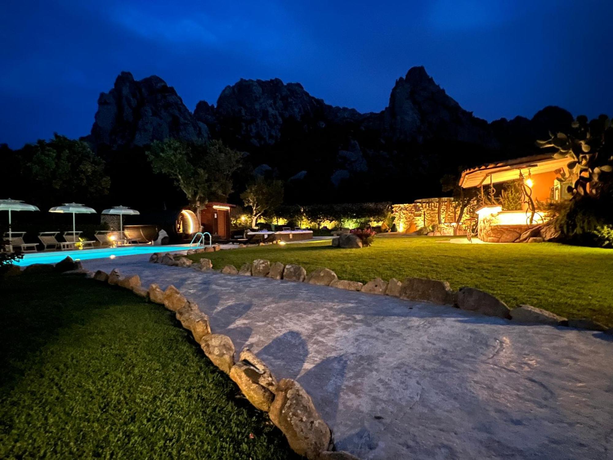 Antica Fonte Holiday Homes San Pantaleo Exterior foto